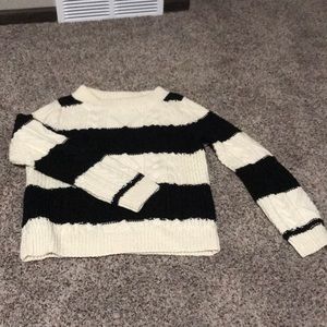 Like new! J crew hand knit sweater size medium